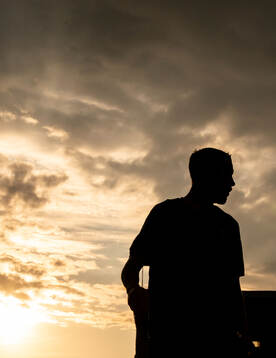 Pontus Jansson in silhouette