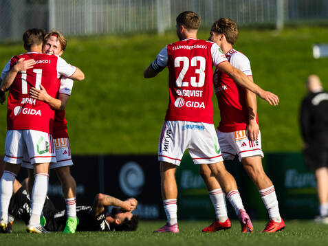 Sandvikens IFs spelare med 2-1 målskytten Victor Backman
