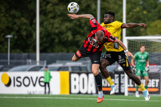 Brommapojkarnas Rasmus Örqvist och Elfsborgs Ibrahim Buhari