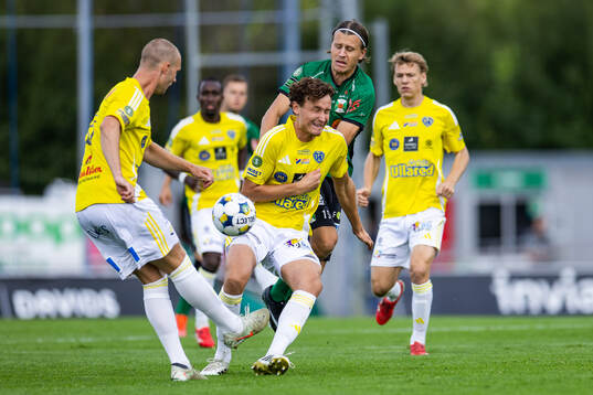 Falkenbergs Alexander Salo och Varbergs Jesper Jonasson