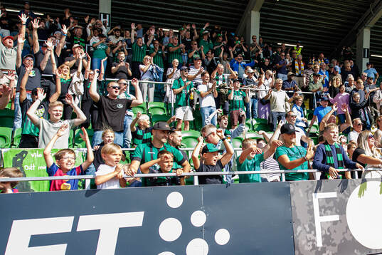 Varbergs supportrar jublar