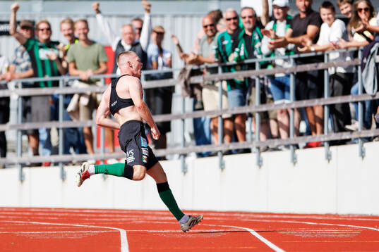 Varbergs Anton Liljenbäck jublar