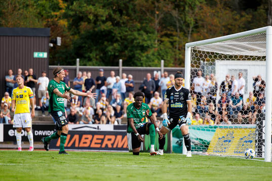 Varbergs Calvin Kabuye jublar