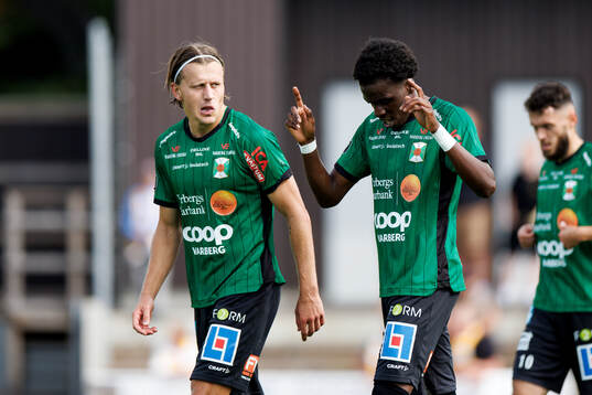 Varbergs Jesper Jonasson Westermark och Calvin Kabuye