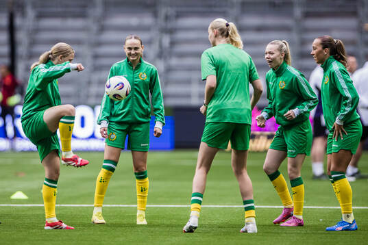 Vilde Hasund, Bea Sprung and Athinna Persson Lundgren