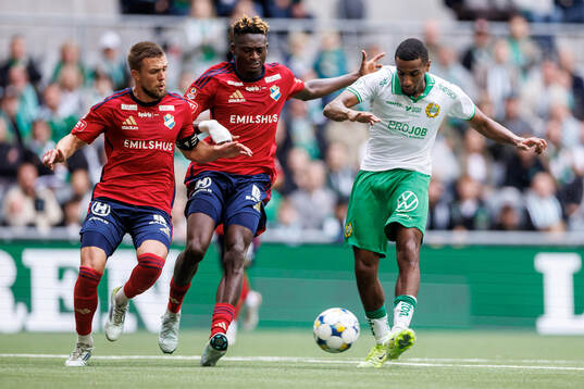 Hammarbys Paulos Abraham mot Östers Ivan Kricak och