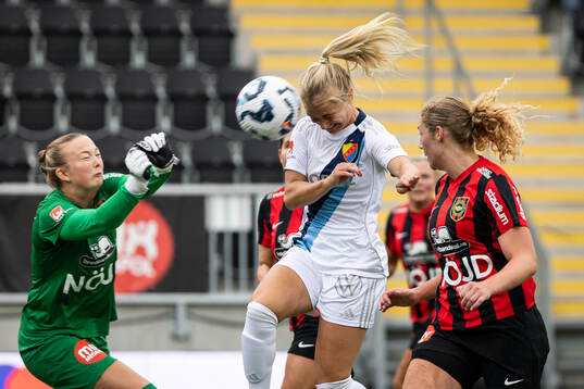 Djurgårdens Tove Almqvist gör 1-2 målet