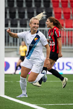 Djurgårdens Tove Almqvist jublar