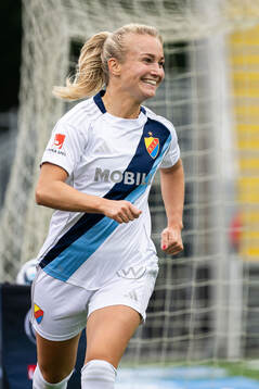 Djurgårdens Tove Almqvist jublar