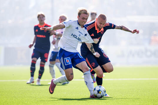 IFK Norrköpings Isak Andri Sigurgeirsson och Djurgårdens