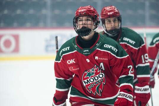 Modos Ebba Hedqvist jublar