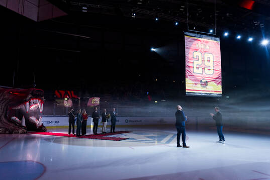 Luleås Emma Nordin tröja hissas