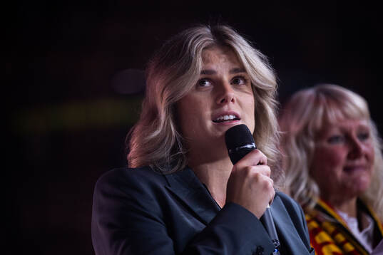 Luleås Emma Nordin tröja hissas