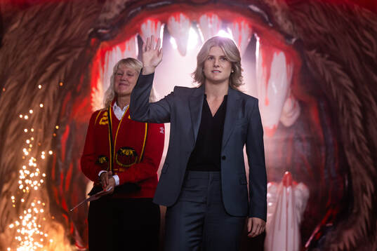 Luleås Emma Nordin hyllas med tröjhissning