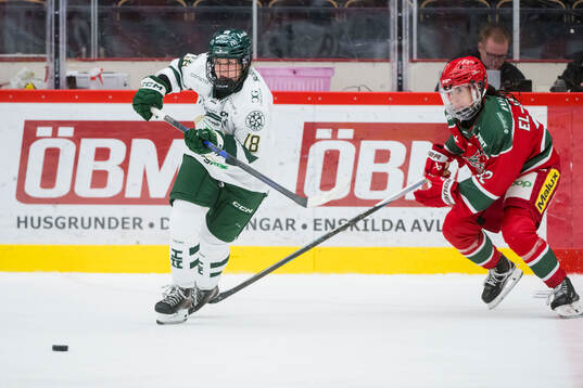 Färjestads Emma Murén och Modos Mariam El-Mahmadi