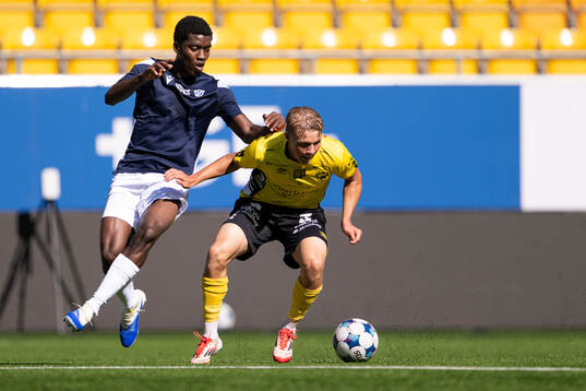 Halmstads Koudou Marvin Axel Illary och Elfsborgs Konrad