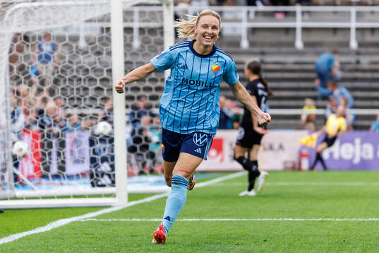 Djurgårdens Mimmi Larsson jublar