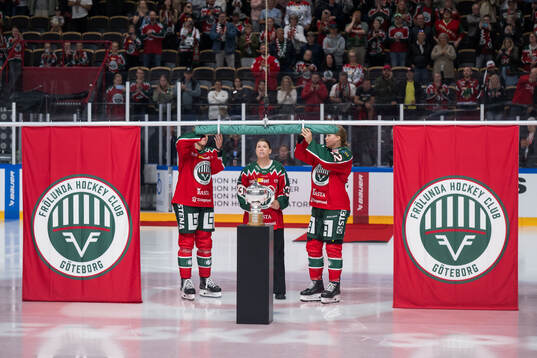 Frölundas Hanna Olsson, Michelle Karvinen och Andrea Dalen