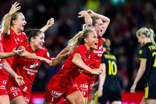 Bla gjennom flere bilder av Football, UEFA Women’s Champions League, play-off, Brann - Manchester United