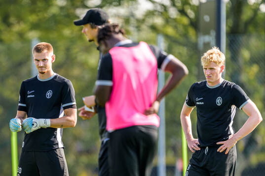 Målvakt Marcus Pettersson och Gustaf Westström
