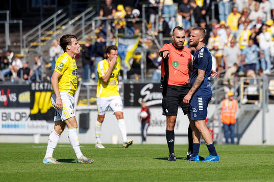 Domare Rambod Beigi och Utsiktens Alexander Faltsetas