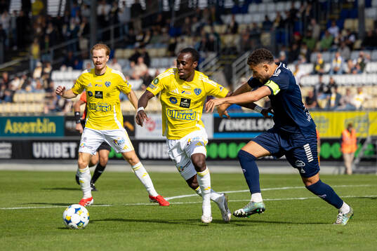 Falkenbergs Wanbe Godwin Aguda och Utsiktens Alexander