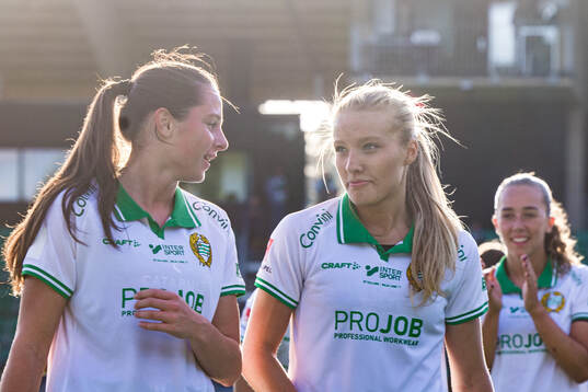 Hammarbys Stella Maiquez och Smilla Holmberg