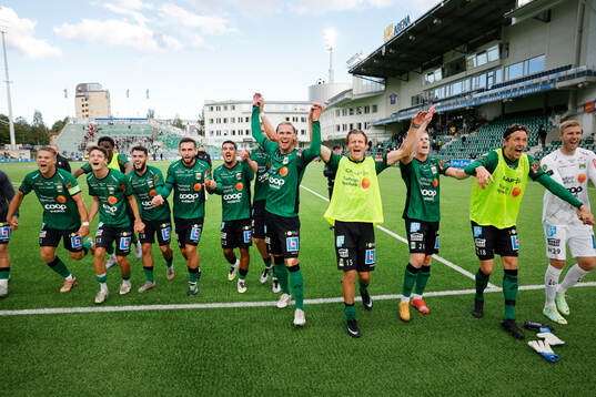 Varbergs spelare jublar
