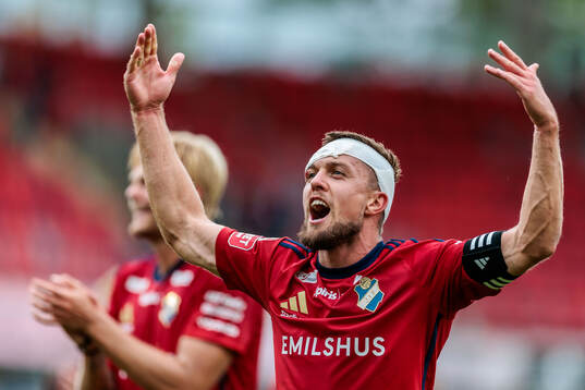 Östers Ivan Kricak jublar