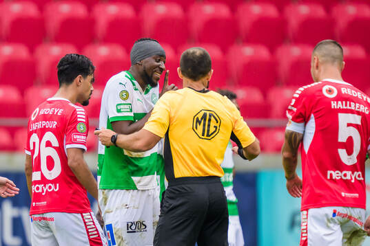 Västerås Frederic Nsabiyumva och Domare Kaspar Sjöberg