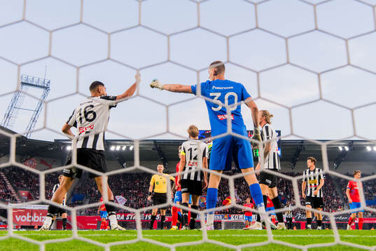 Landskronas Rassa Rahmani och målvakt Marcus Pettersson