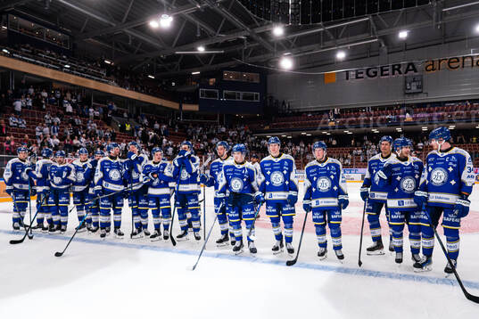 Leksands spelare jublar