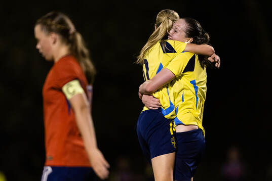 Sveriges Zoe Källström jublar