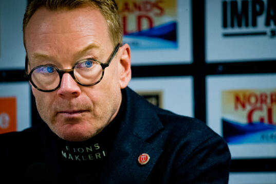 Örebros tränare Niklas Eriksson på presskonferensen