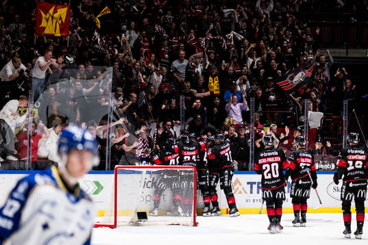 Malmö Redhawks Janne Kuokkanen jublar
