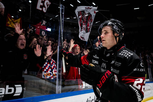 Malmö Redhawks Janne Kuokkanen jublar
