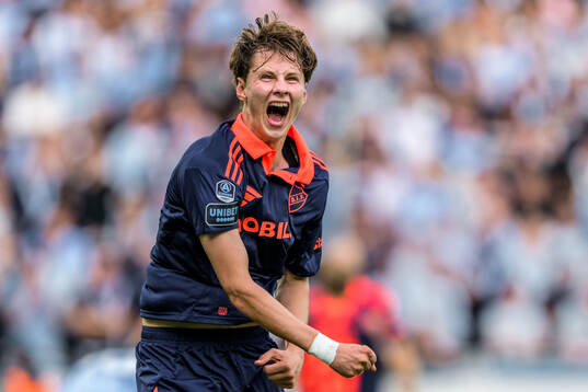 Djurgårdens August Priske Flyger jublar