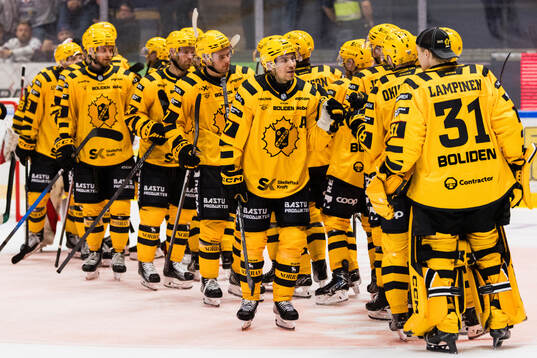 Skellefteås Pär Lindholm jublar