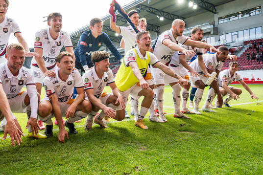 Örgrytes Anton Andreasson jublar