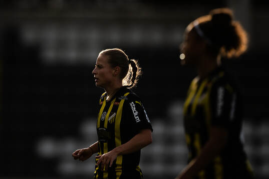 Häckens Anna Anvegård och Felicia Schröder