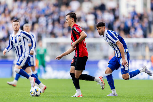 Brommapojkarnas Alex Timossi Andersson och IFK Göteborgs