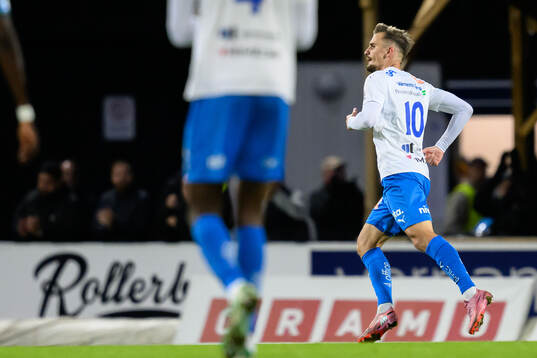 Värnamos Ajdin Zeljkovic jublar