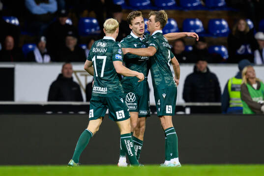 Halmstads Villiam Granath jublar etter 1-1