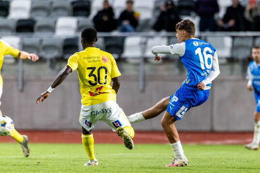 Oddevolds Emir Derviskadic skjuter in 1-1