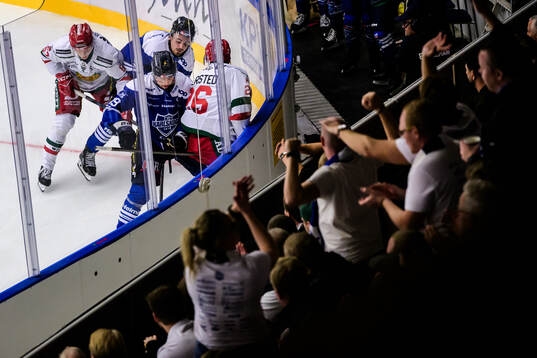 Moras Jesper Norbäck och Karlskogas Andre Edvardsen Simen