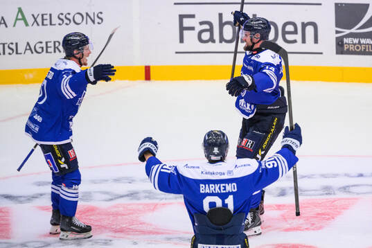 Karlskogas Åke Stakkestad och Henrik Björklund jublar