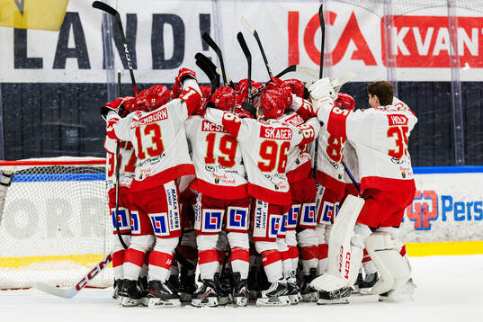 Troja/Ljungbys spelare jublar