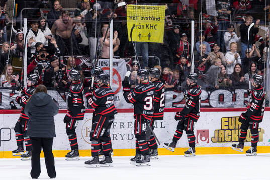 Nybros spelare jublar