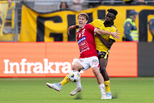 Degerfors Kazper Karlsson och Elfsborgs Ibrahim Buhari