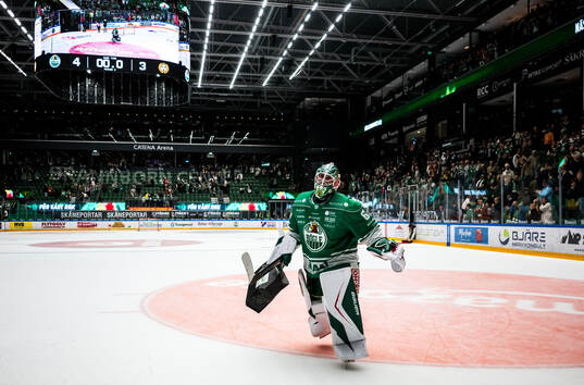 Rögles målvakt Christoffer Rifalk jublar